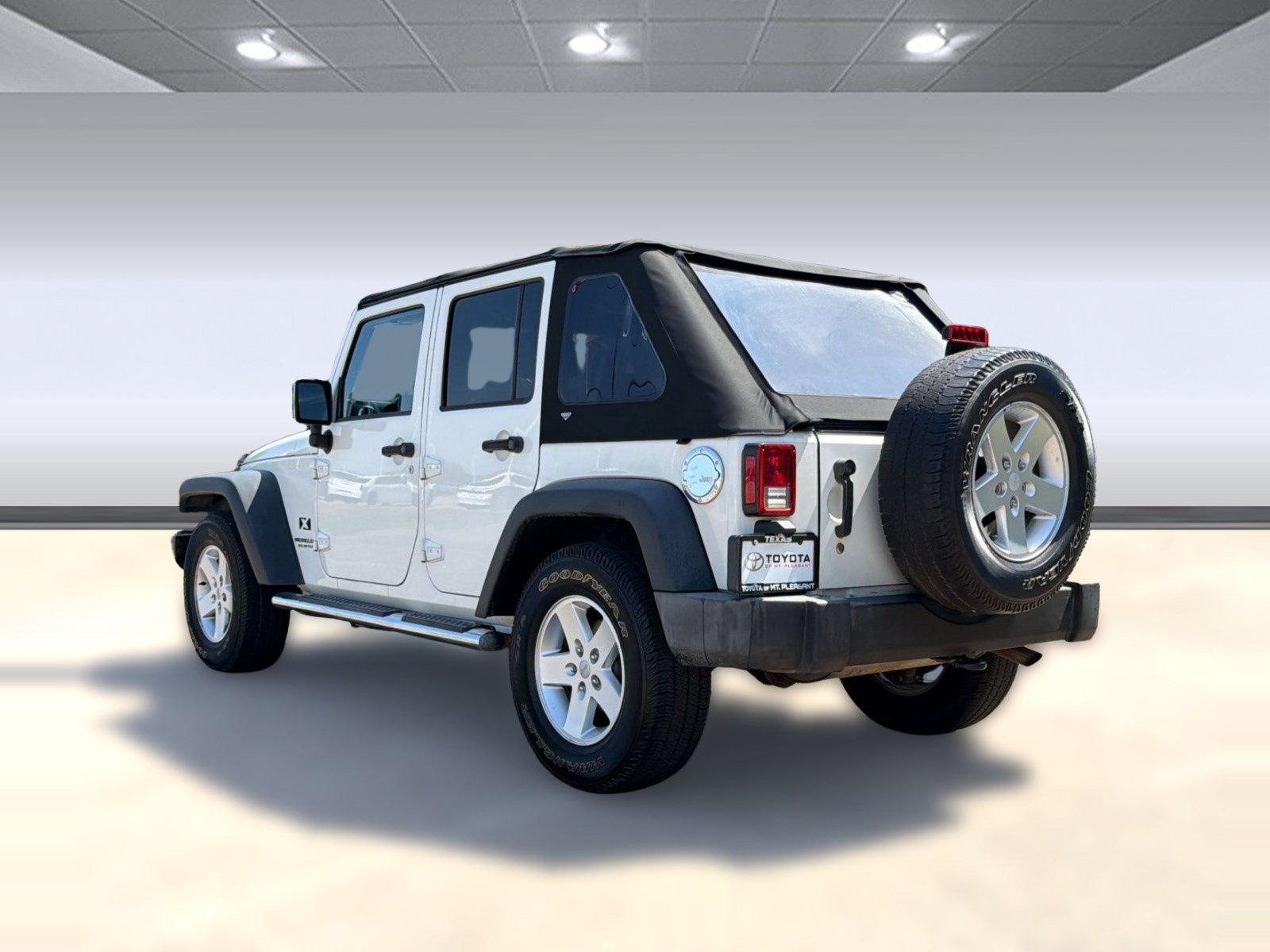 Used 2007 Jeep Wrangler Unlimited X RWD image 3