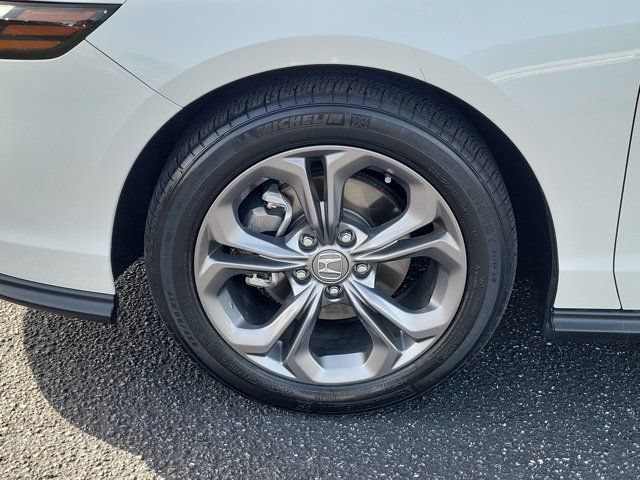 Certified 2024 Honda Accord EX image 25