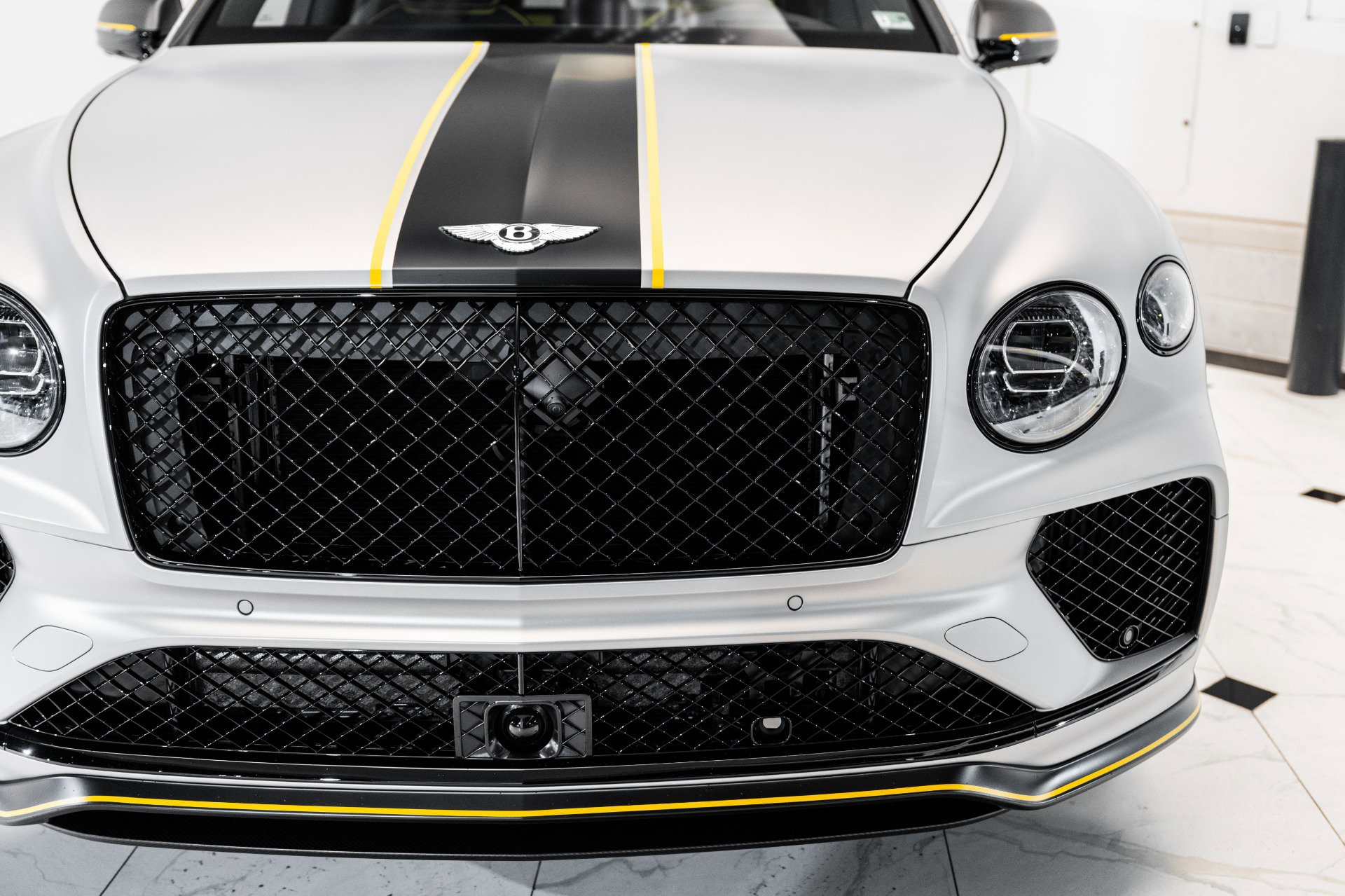New 2025 Bentley Bentayga image 13