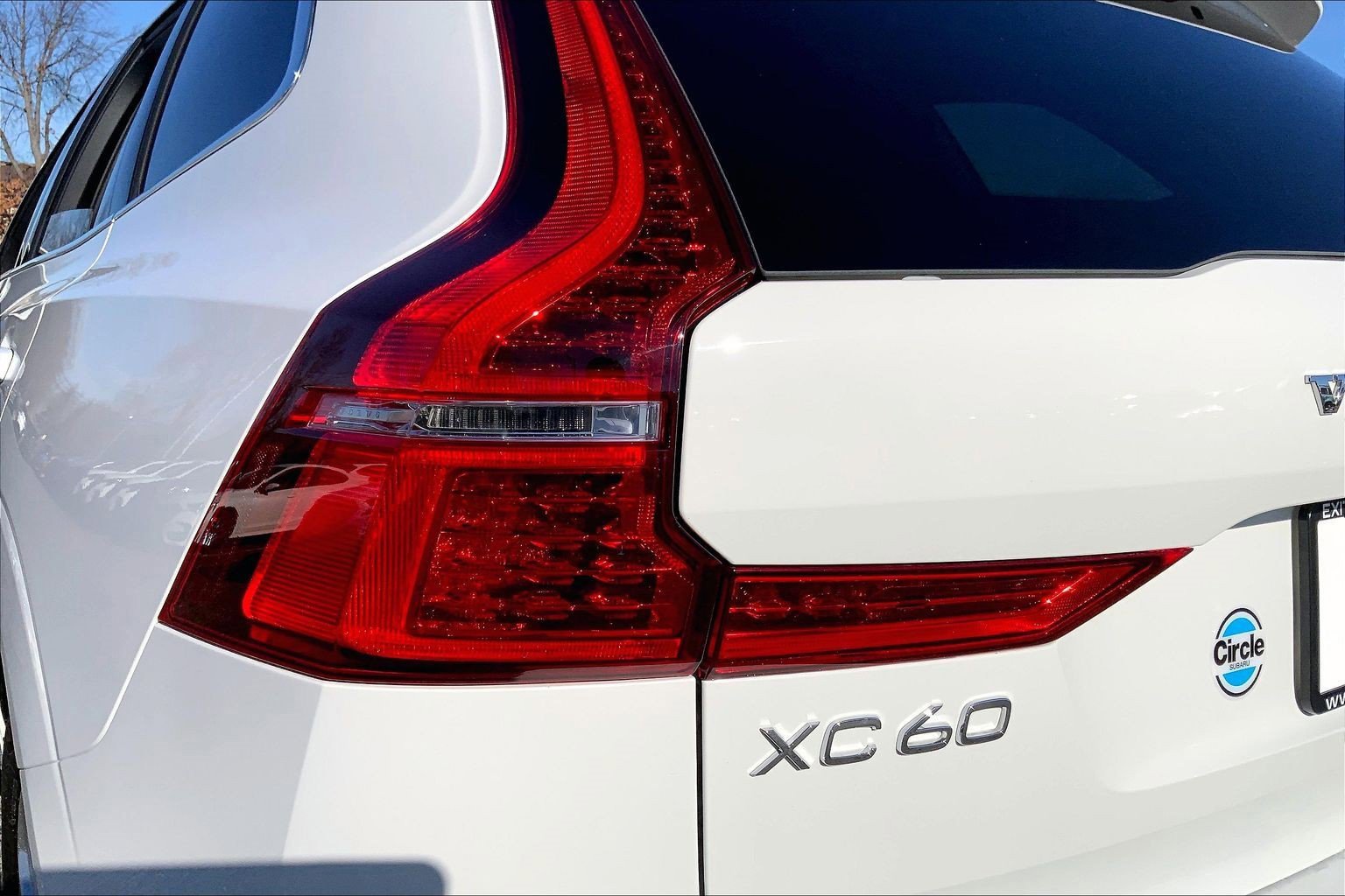 Used 2022 Volvo XC60 B5 Momentum w/ Climate Package image 26