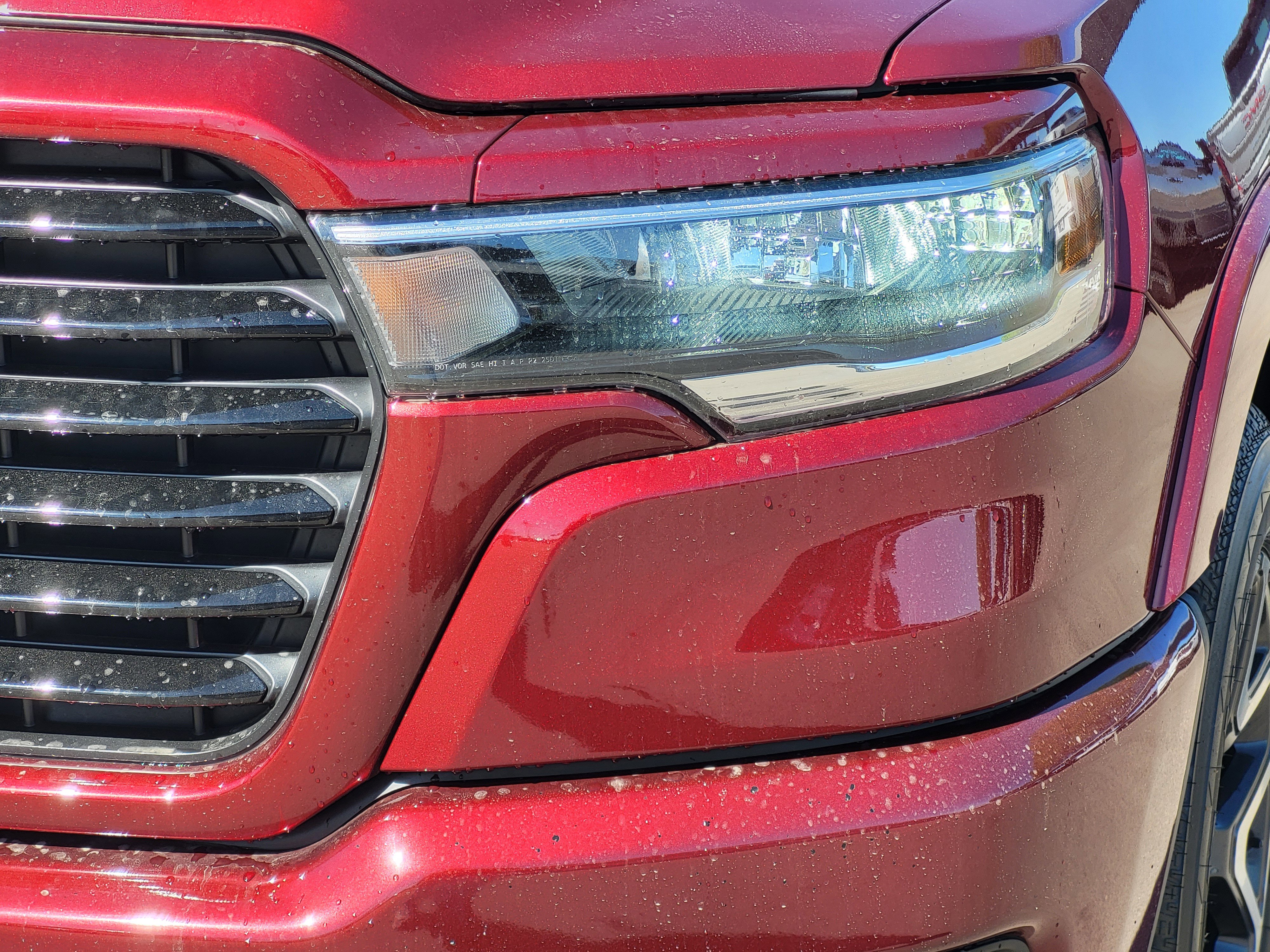 Used 2025 RAM 1500 Laramie w/ Sport Appearance Package AWD/4WD image 8