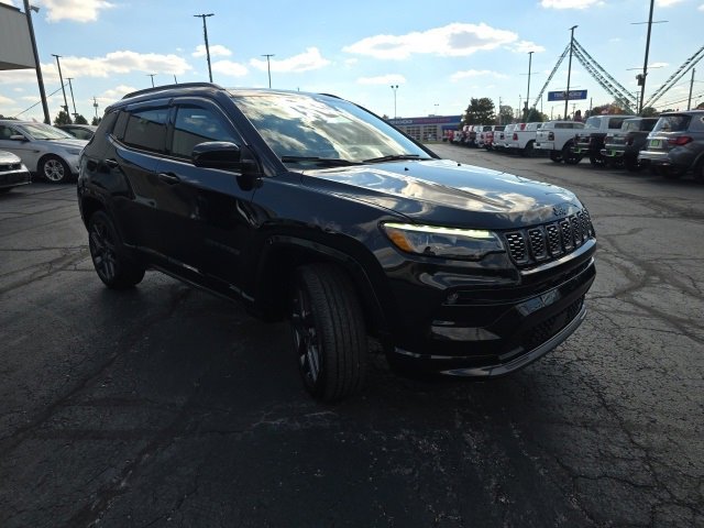 Used 2024 Jeep Compass Limited w/ High Altitude Package image 8