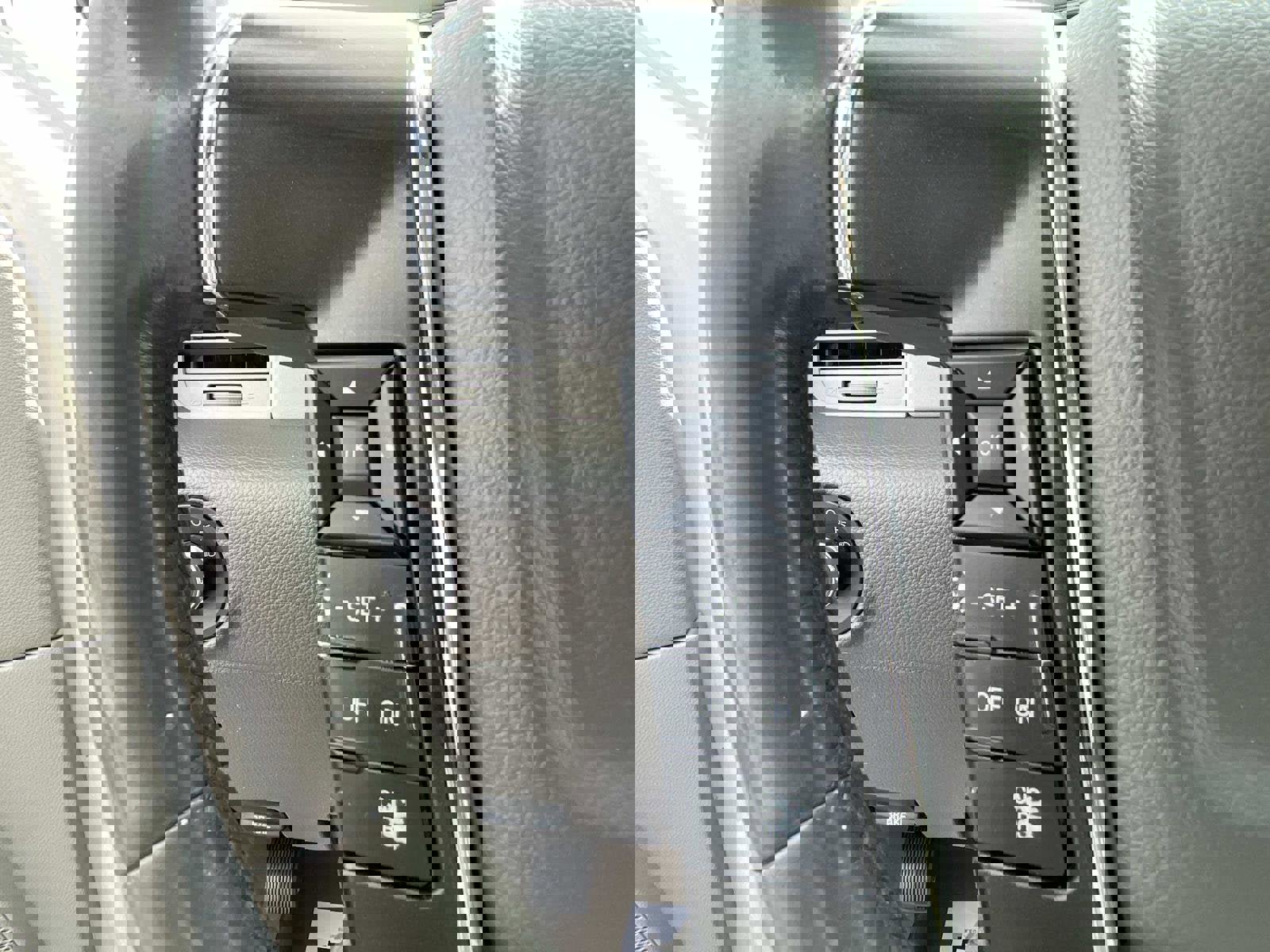 Used 2016 Lincoln Navigator Select image 23