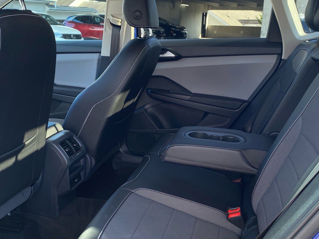 Certified 2022 Volkswagen Taos SE image 20