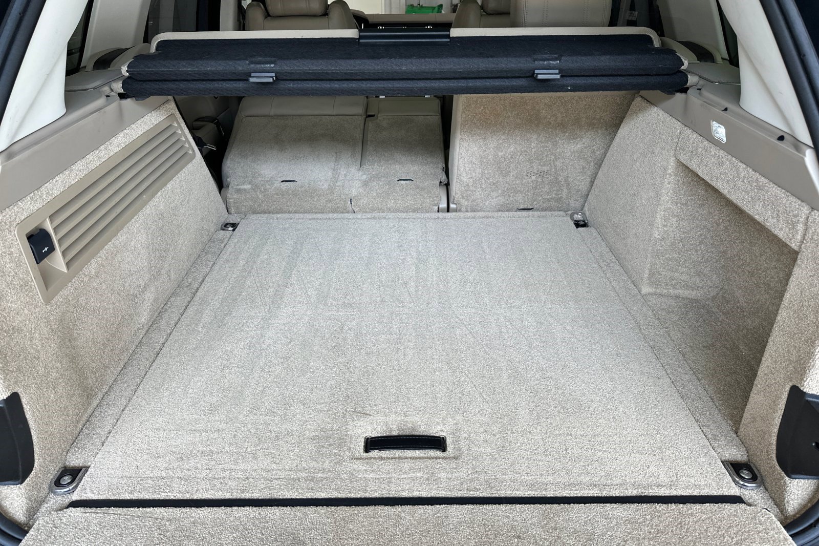 Used 2016 Land Rover Range Rover HSE image 33