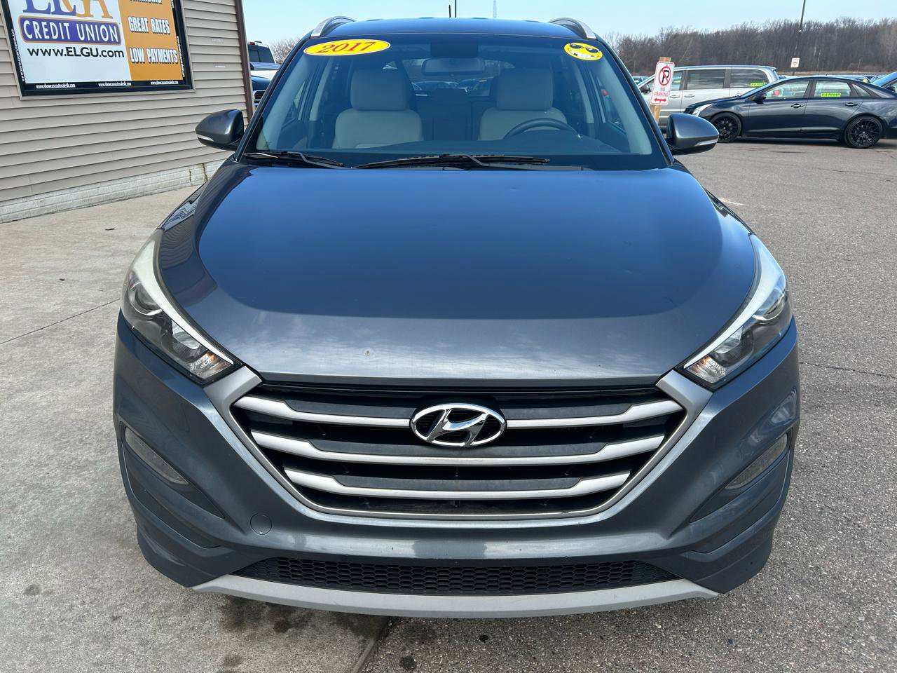 Used 2017 Hyundai Tucson Sport w/ Cargo Package image 2