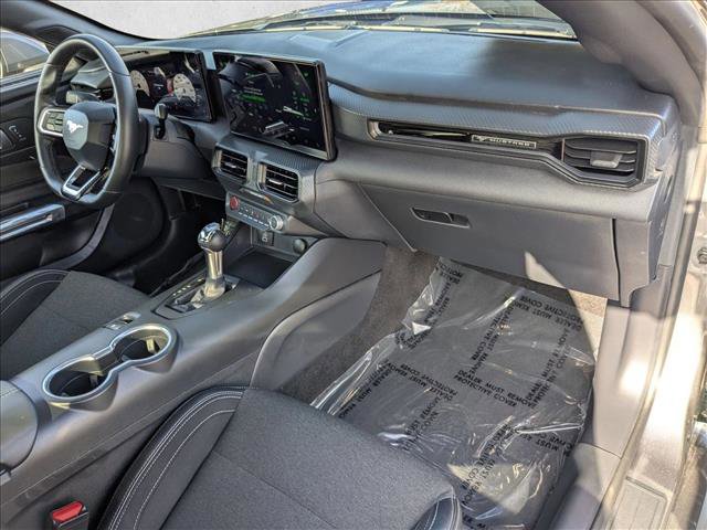Used 2025 Ford Mustang EcoBoost image 20