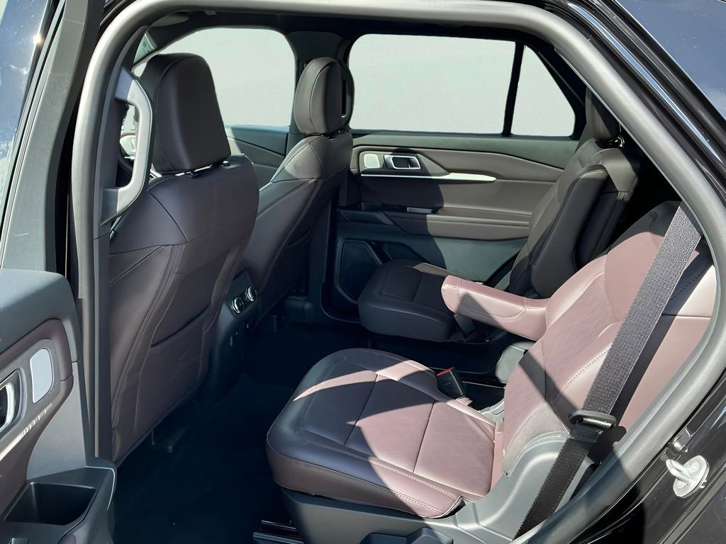 New 2026 Ford Explorer Platinum RWD image 24