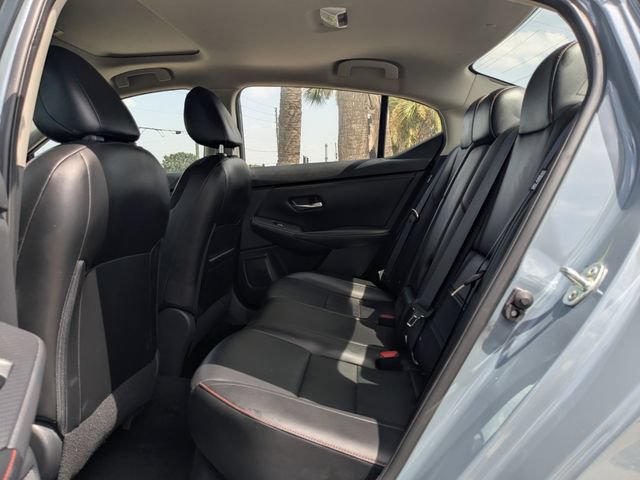 Used 2025 Nissan Sentra SR w/ SR Premium Package FWD image 15