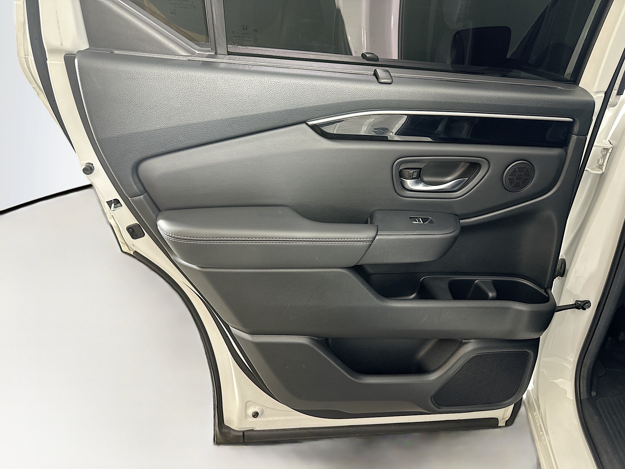 Used 2024 Honda Pilot Touring image 27