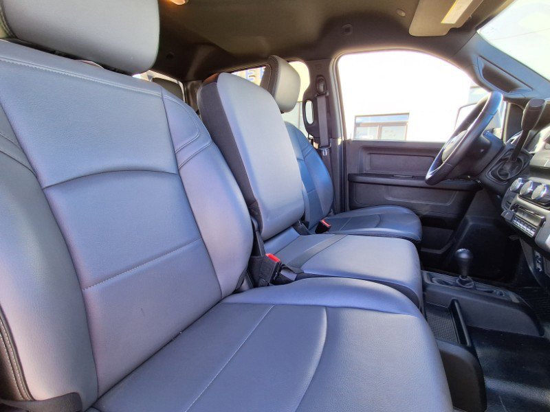 Used 2024 RAM 2500 Tradesman w/ Chrome Appearance Group image 14