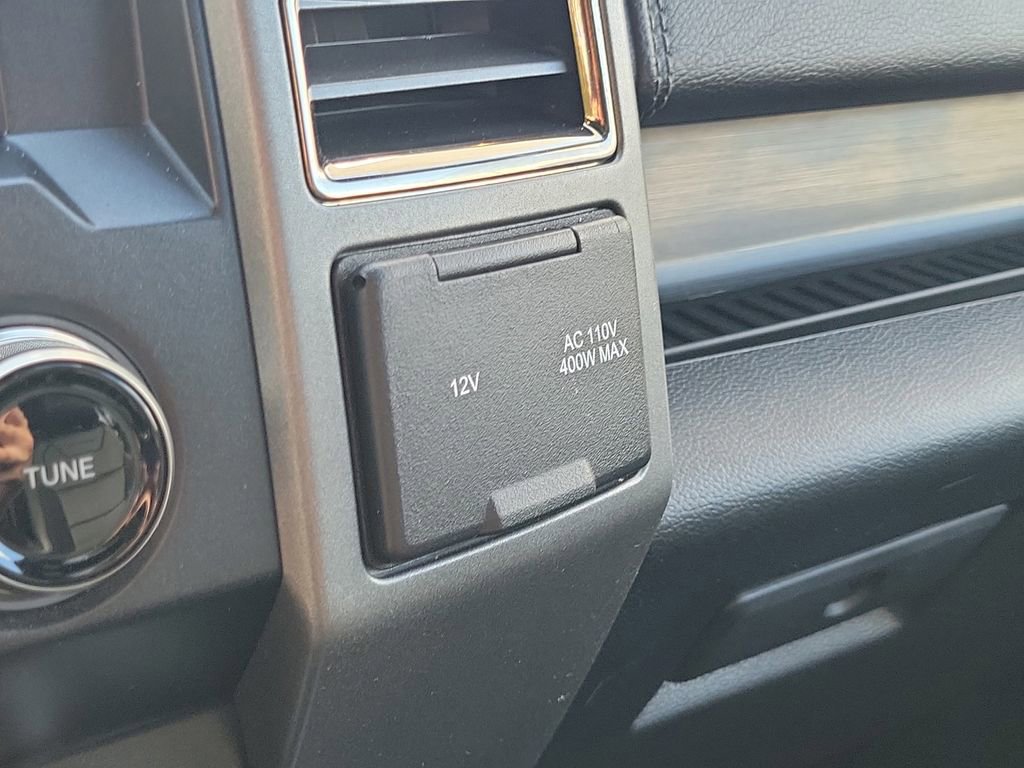 Used 2019 Ford F150 Raptor w/ Equipment Group 802A Luxury image 38