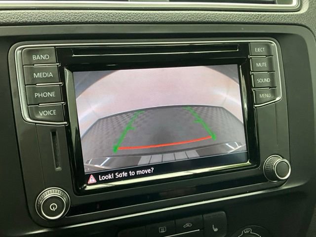 Used 2016 Volkswagen Jetta SE FWD image 4