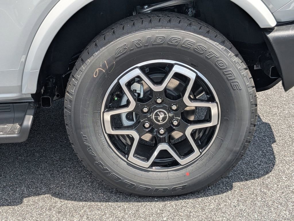 New 2026 Ford Bronco Outer Banks AWD/4WD image 12