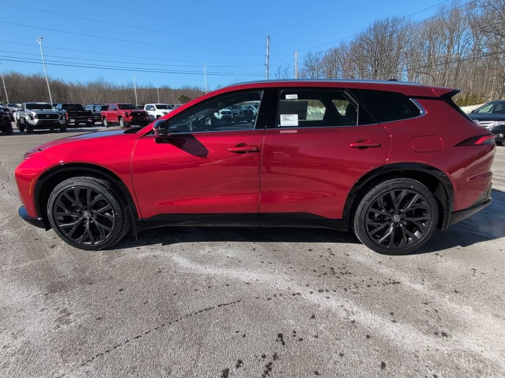 Certified 2026 Toyota Crown Signia w/ Advanced Technology Package image 3