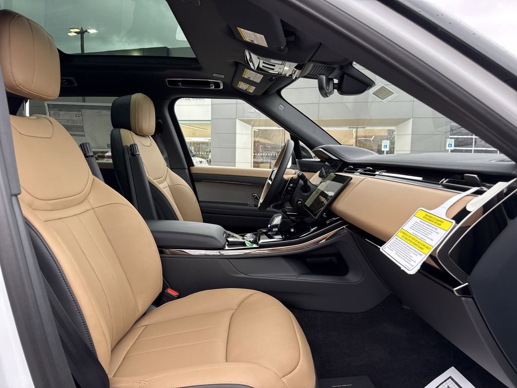 New 2026 Land Rover Range Rover Sport Dynamic SE image 18
