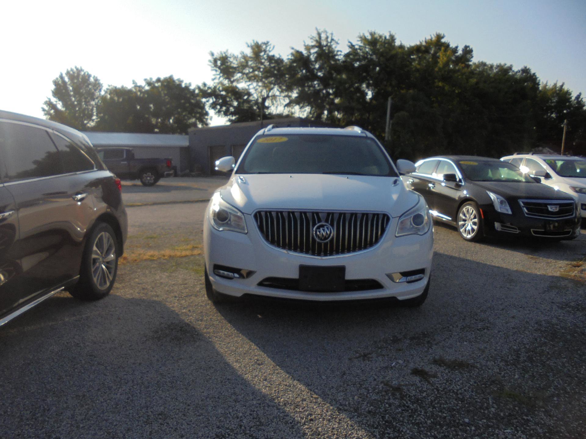 Used 2017 Buick Enclave Convenience image 2