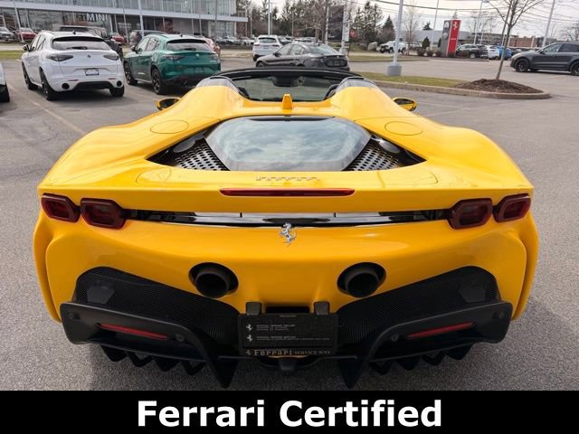 Used 2022 Ferrari SF90 Spider image 9