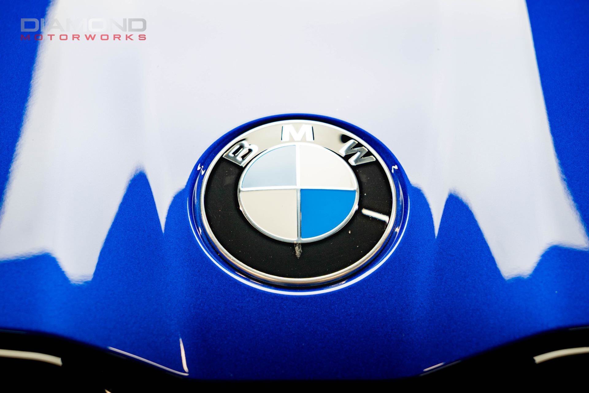 Used 2025 BMW M5 w/ Carbon Package image 5