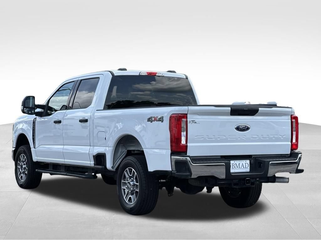 Certified 2025 Ford F250 XLT AWD/4WD image 11