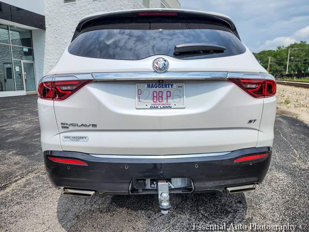 Certified 2024 Buick Enclave Essence w/ Sport Touring Edition AWD/4WD image 5