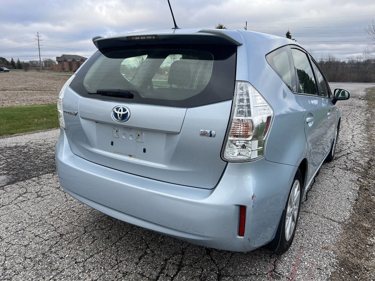Used 2012 Toyota Prius V Three image 7