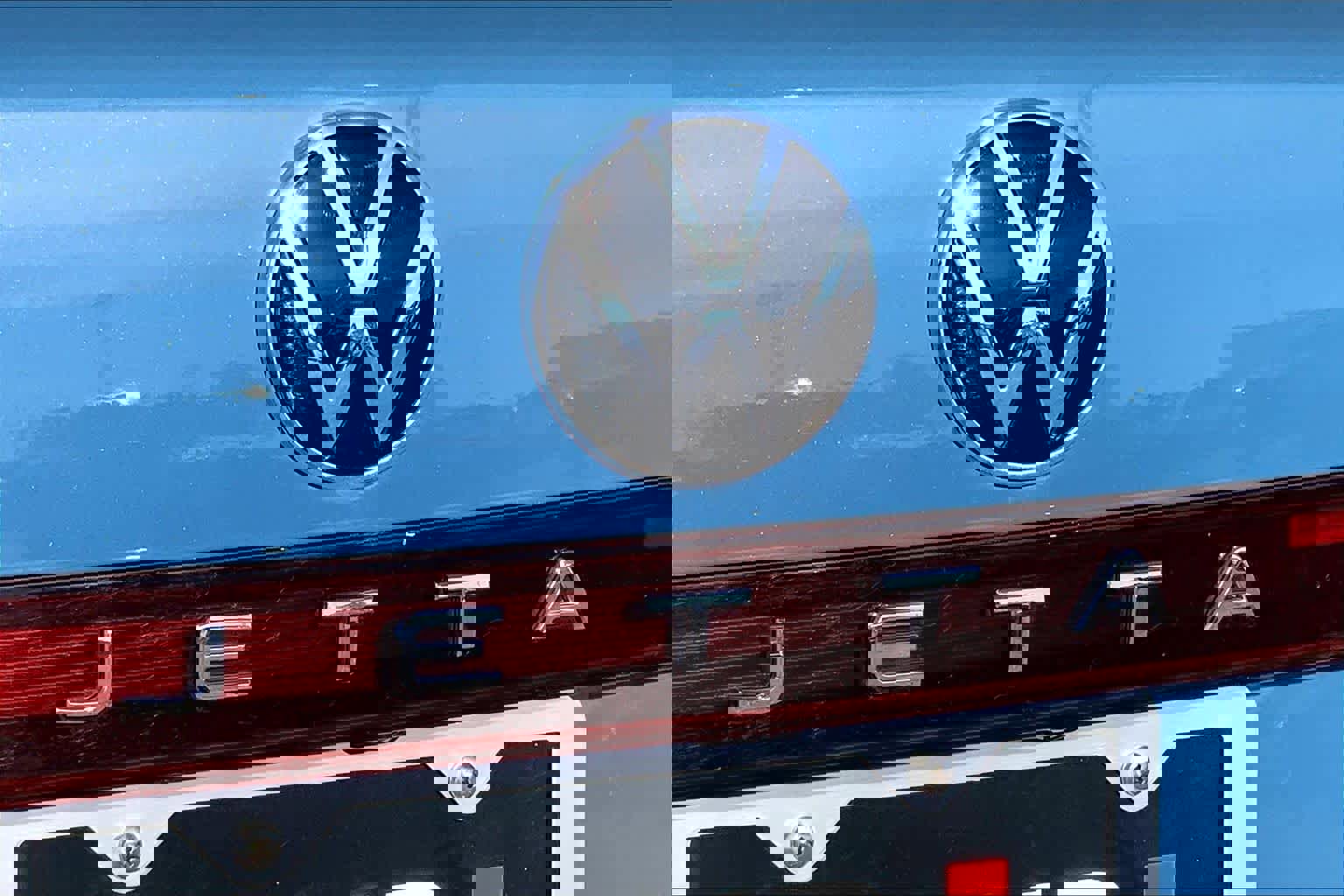 Used 2025 Volkswagen Jetta SE image 33