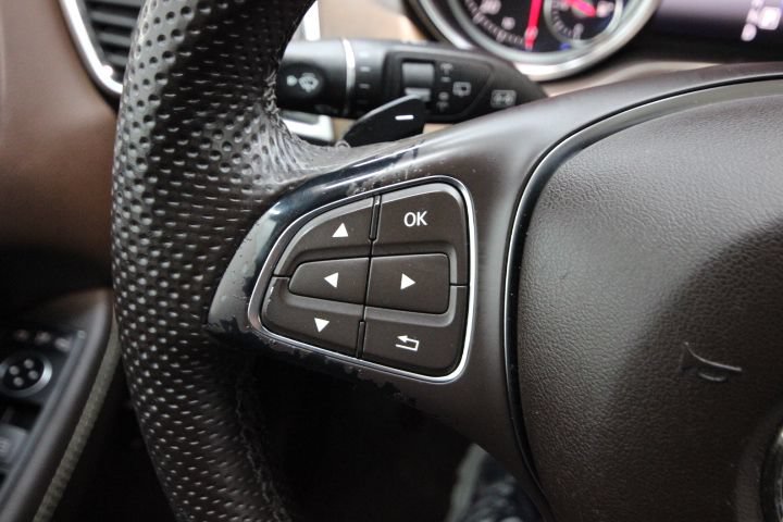 Used 2019 Mercedes-Benz GLE 400 4MATIC image 20