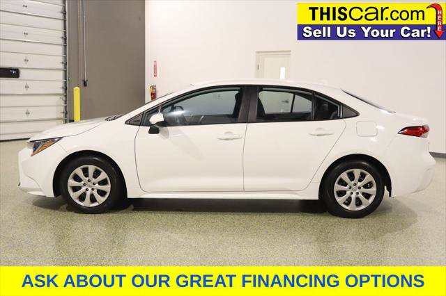 Used 2022 Toyota Corolla LE FWD image 5