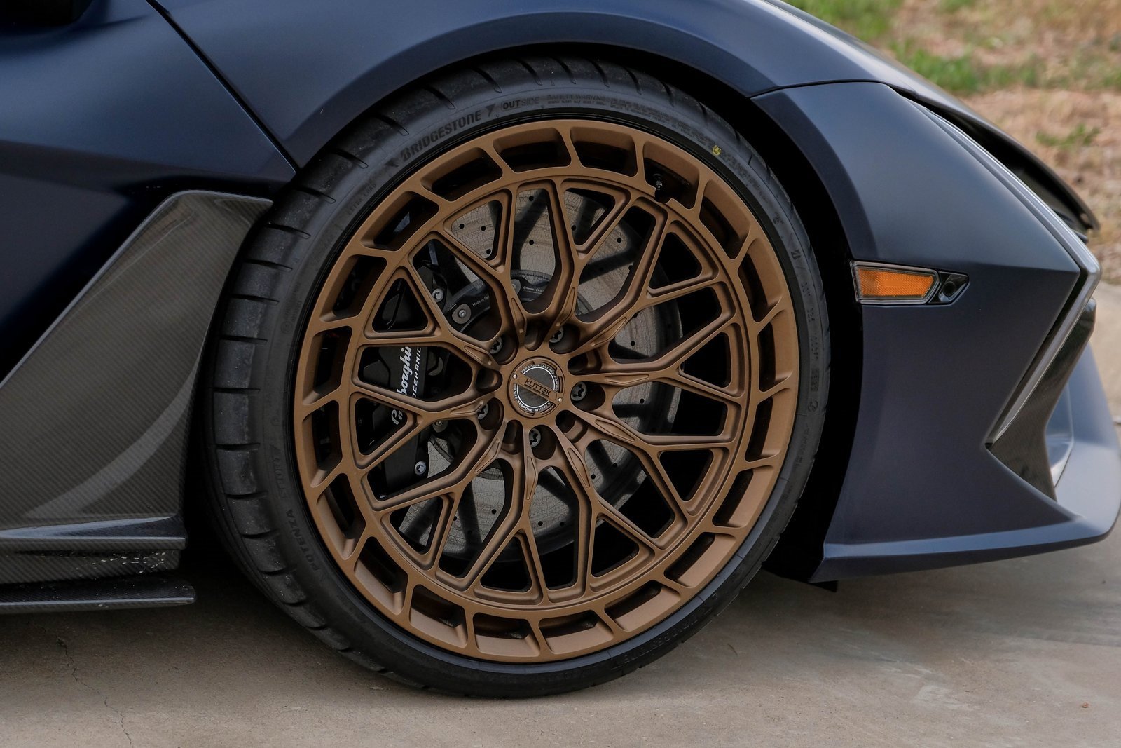 Used 2025 Lamborghini Revuelto image 60