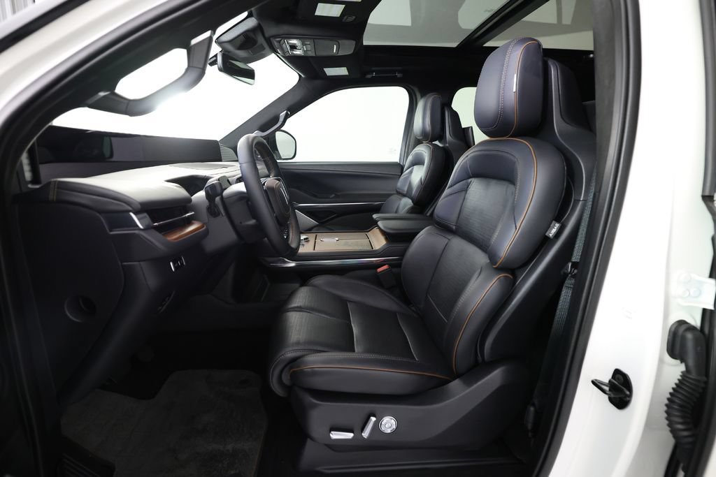 Used 2025 Lincoln Navigator Black Label AWD/4WD image 20