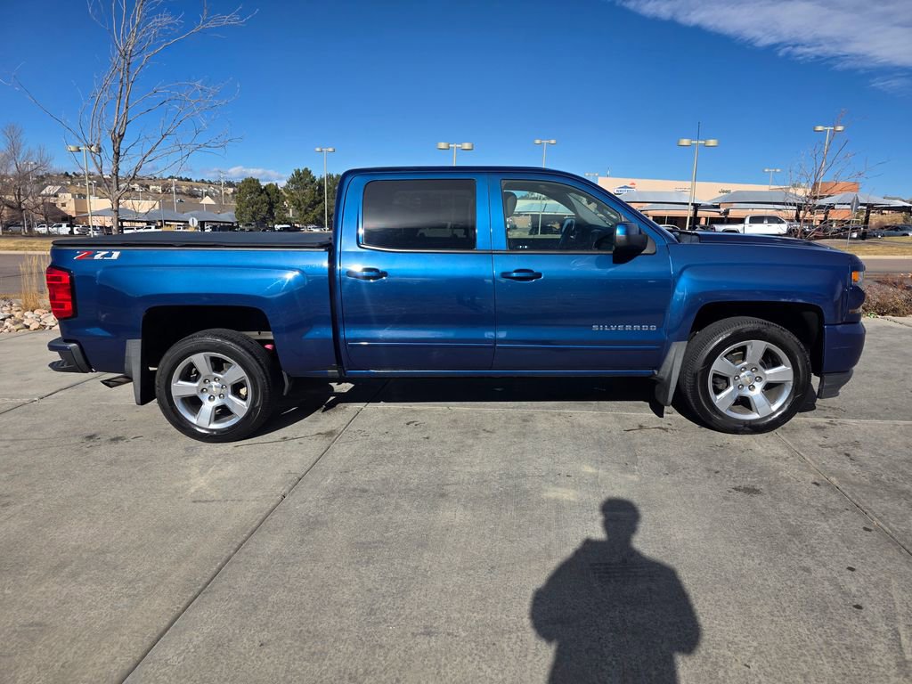 Used 2018 Chevrolet Silverado 1500 LT w/ All Star Edition image 10