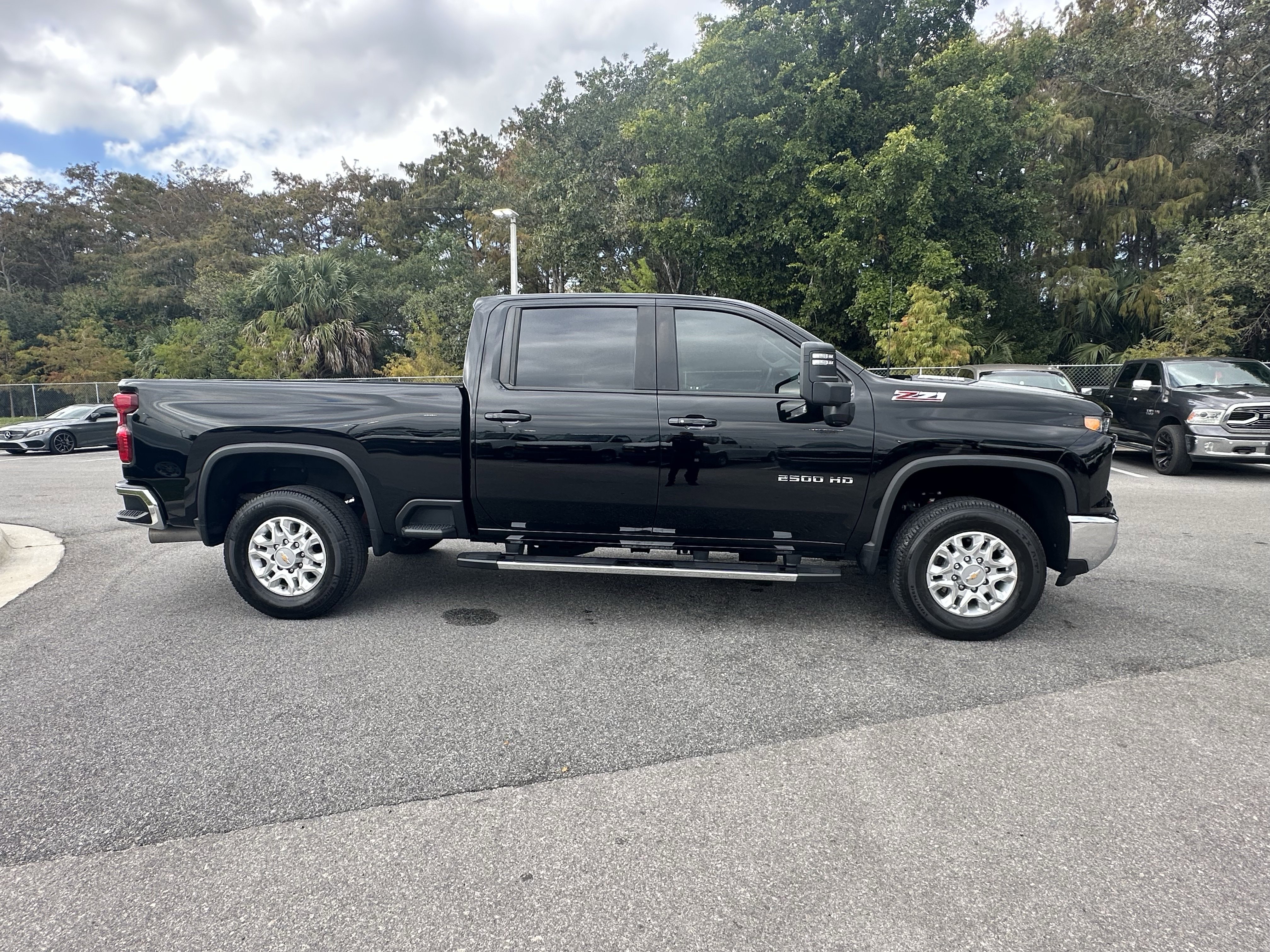 Used 2024 Chevrolet Silverado 2500 LT w/ All Star Edition image 11