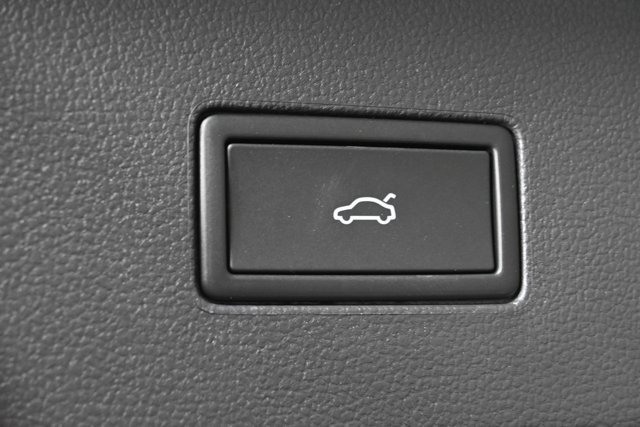 New 2026 Volkswagen Atlas SEL image 11