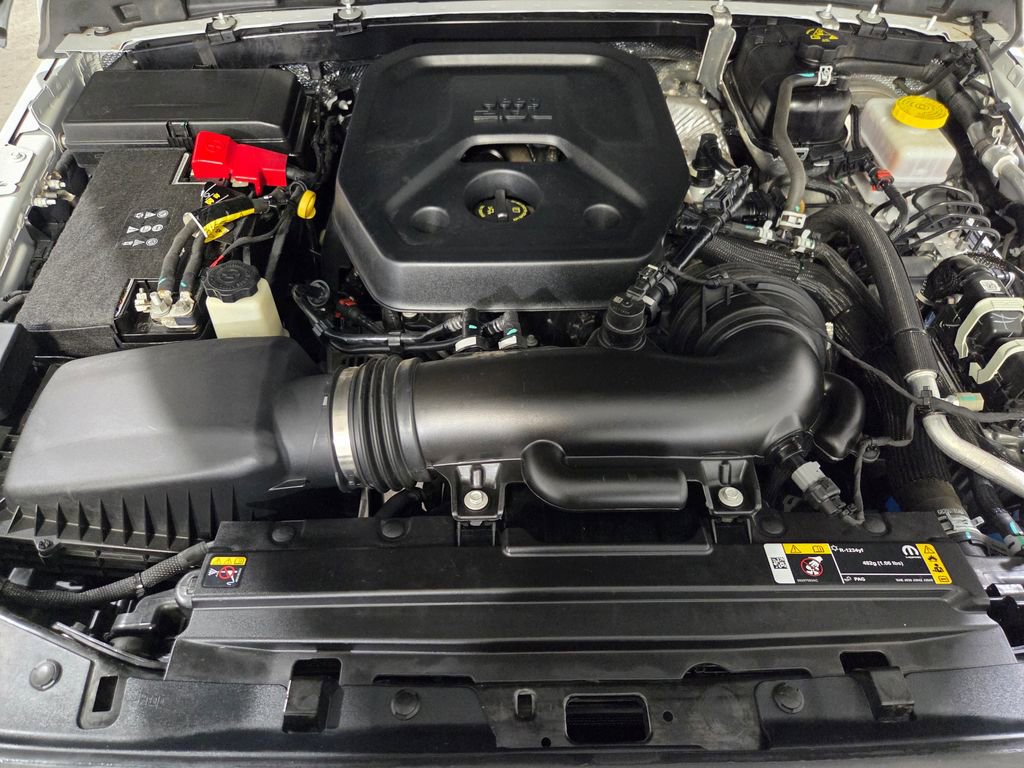 Used 2025 Jeep Wrangler Unlimited Rubicon image 28