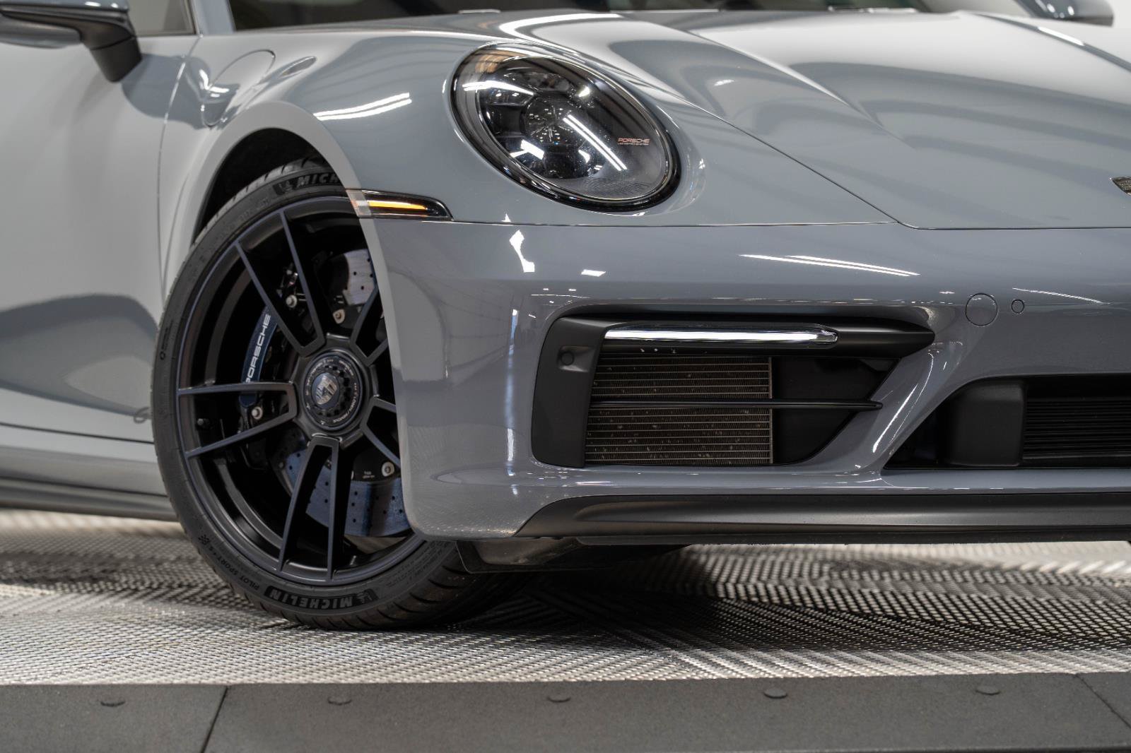 Used 2023 Porsche 911 Carrera GTS RWD image 37