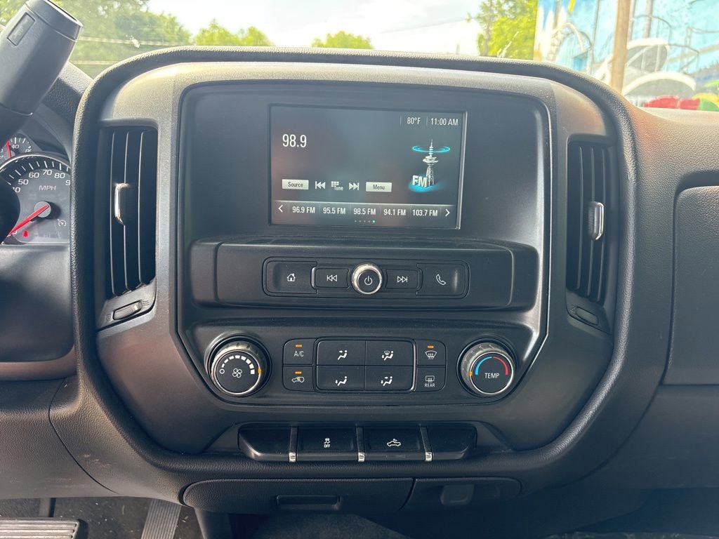Used 2017 Chevrolet Silverado 1500 Custom w/ Custom Convenience Package AWD/4WD image 19