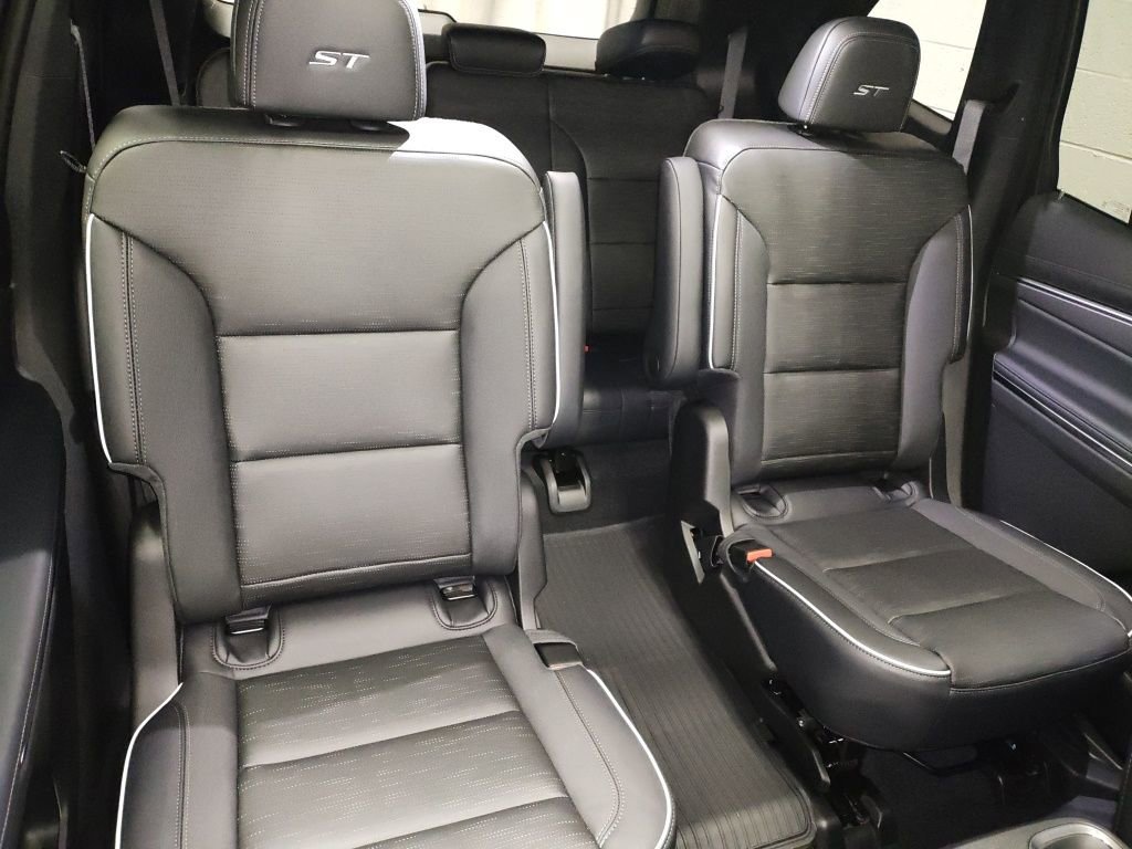 New 2026 Buick Enclave Sport Touring w/ Power Package image 11