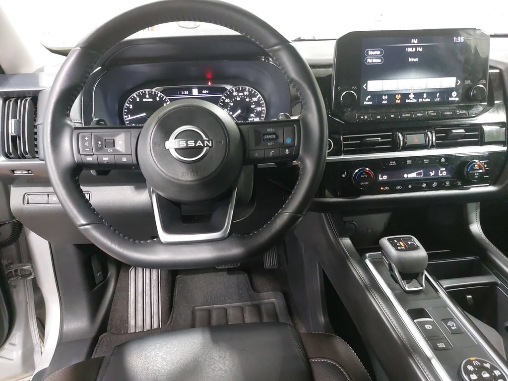 Certified 2024 Nissan Pathfinder SL AWD/4WD image 16