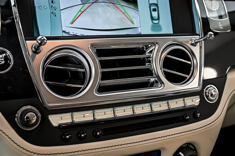 Used 2015 Rolls-Royce Wraith RWD image 31
