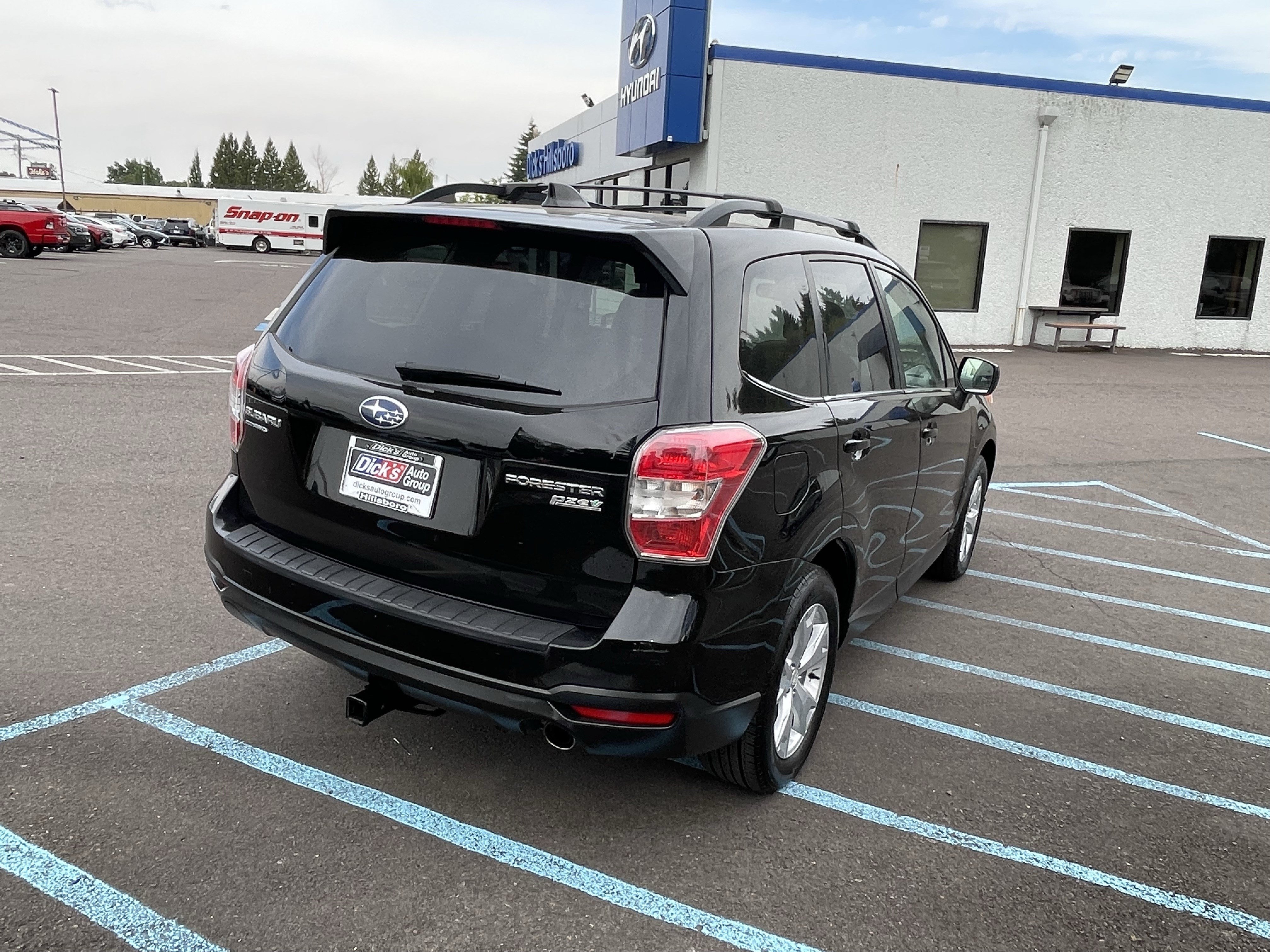 Used 2016 Subaru Forester 2.5i Limited w/ Popular Package #1 AWD/4WD image 5
