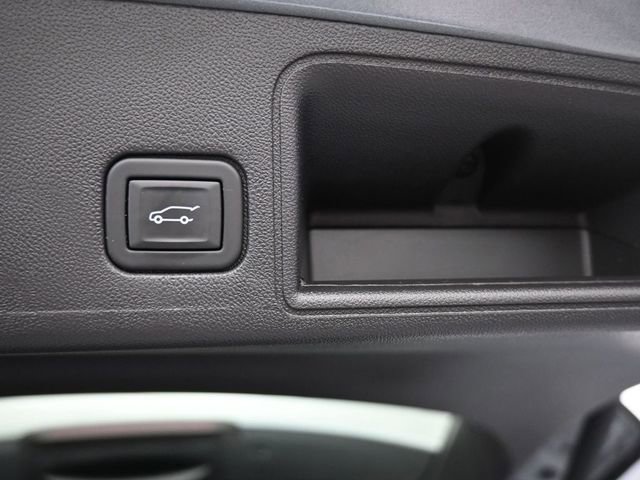 Used 2024 GMC Terrain AT4 image 37