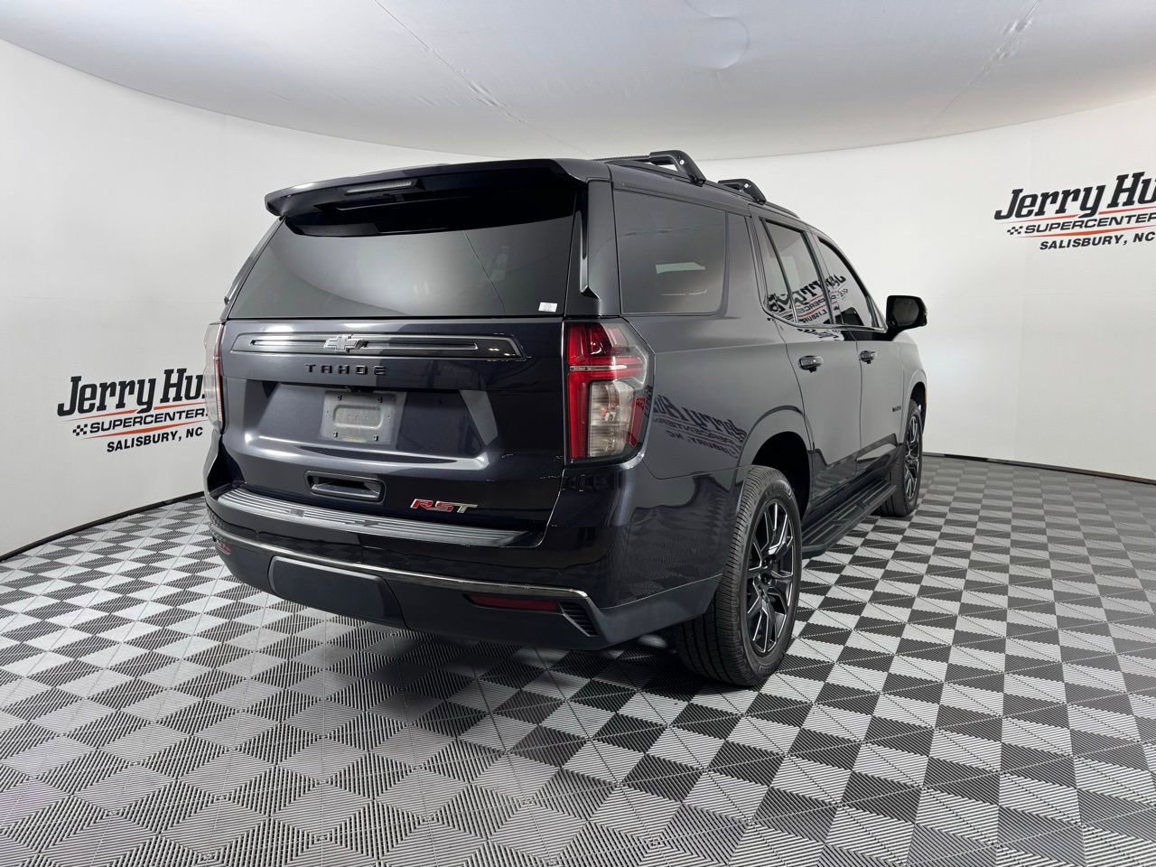 Used 2022 Chevrolet Tahoe RST w/ Luxury Package image 8