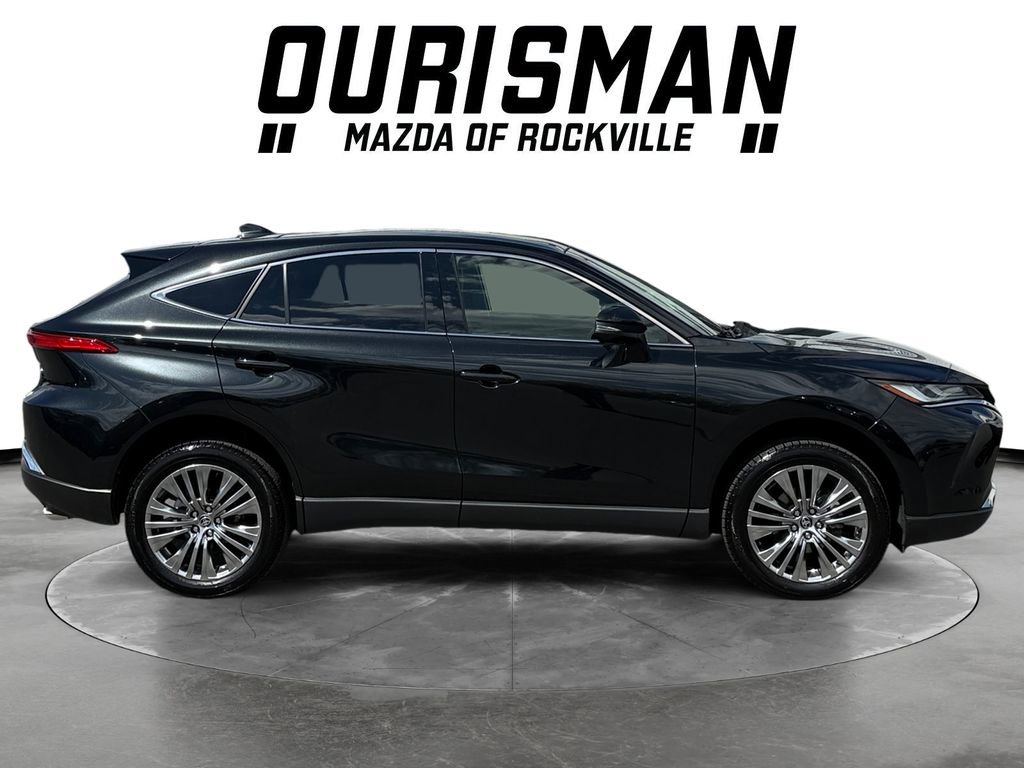 Used 2022 Toyota Venza Limited w/ Advanced Technology Package image 7