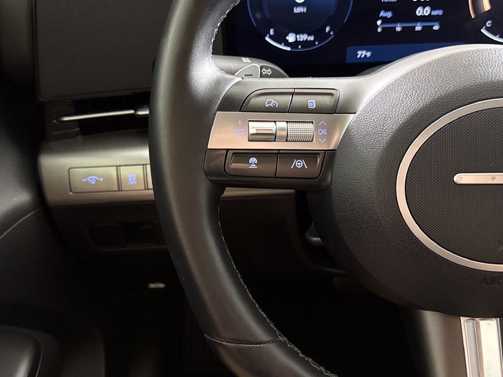 Used 2025 Hyundai Kona SEL AWD/4WD image 14
