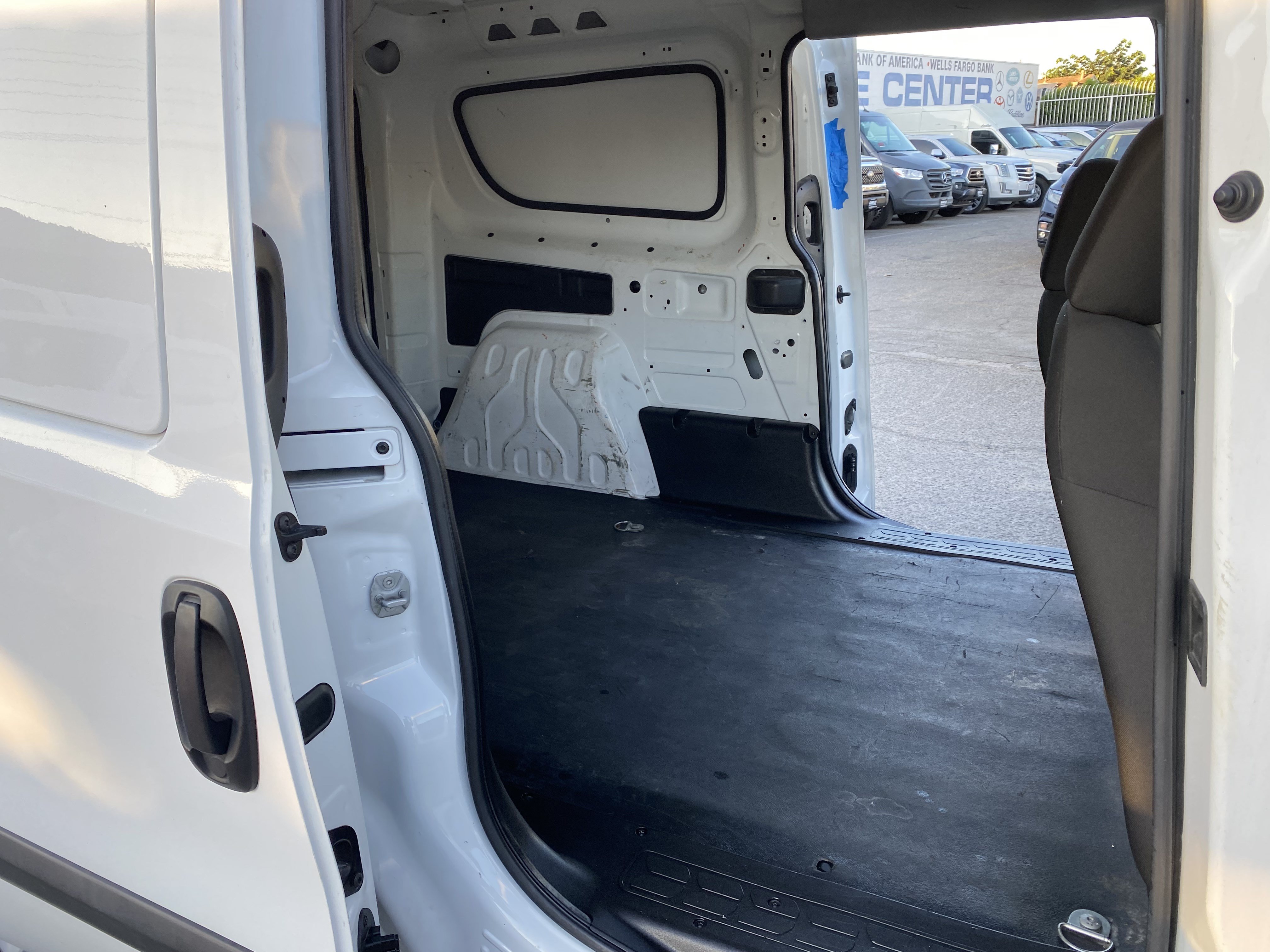 Used 2022 RAM ProMaster City Wagon w/ Lights & Wheels Group FWD image 16