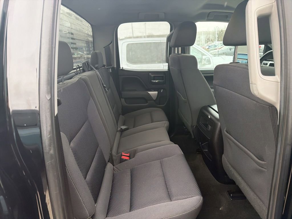 Used 2018 Chevrolet Silverado 1500 LT w/ Midnight Edition image 35
