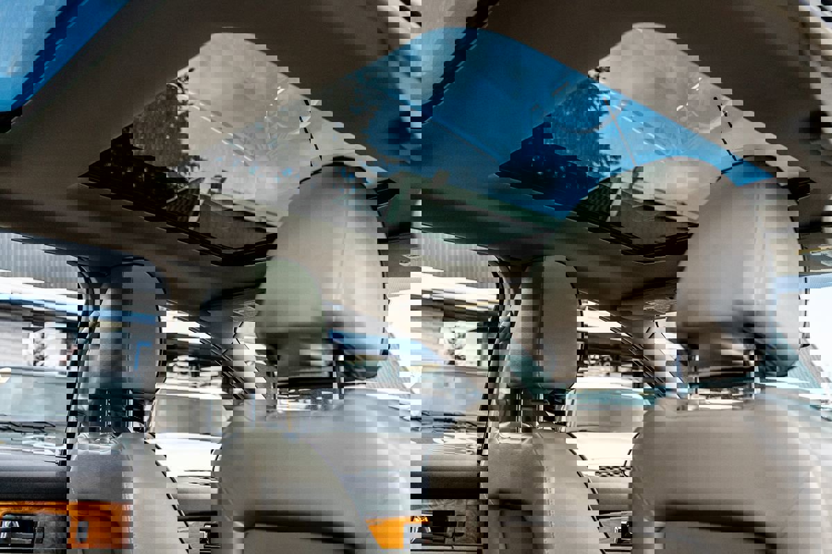 Used 2012 Lincoln MKX AWD image 37