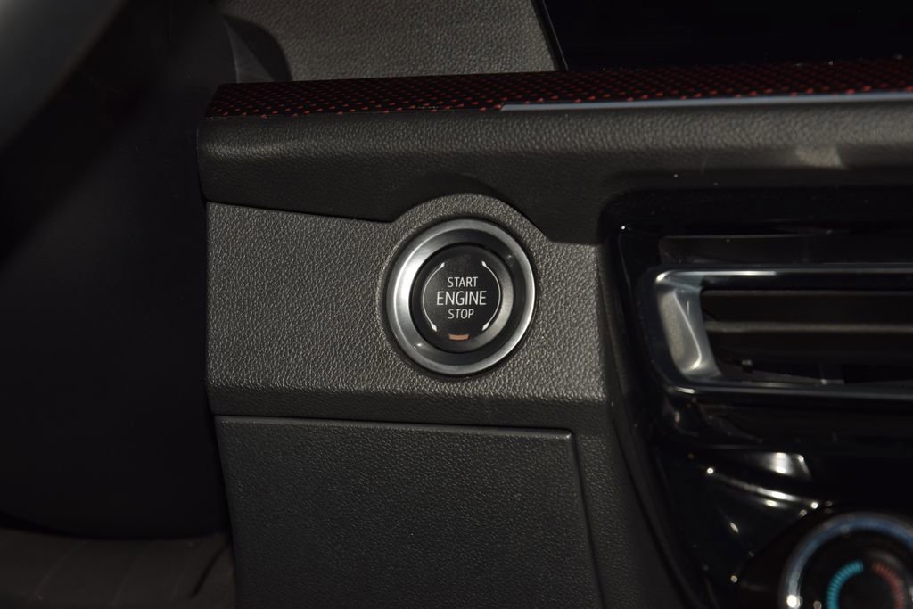 Used 2024 Chevrolet Traverse Z71 AWD/4WD image 34