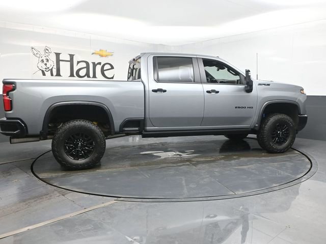 Used 2024 Chevrolet Silverado 2500 ZR2 w/ Technology Package image 36